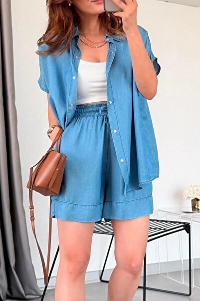 Unique Boutique طقم قميص وشورت من الدنيم باللون الأزرق الفاتح