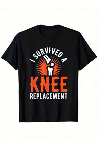 23ERVA تي شيرت "I Survived Knee Replacet"، أسود اللون، برقبة دائرية، ناعم ومر...