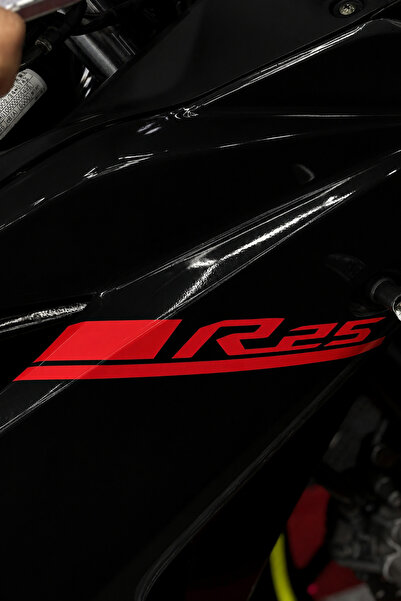 Banxtre Original Scratched Sticker for Yamaha R25 (2014-2018)