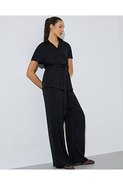 Styli Black Solid Short Sleeve Top With Belt And Wide Leg Pants Set