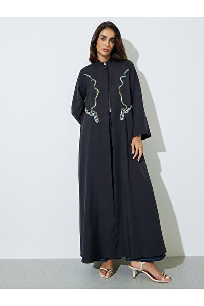 Amirah By Styli Black Embroidered Stand Collar Abaya
