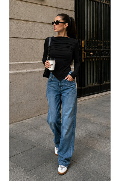 get crazy collection Women's Off-Shoulder Asymmetric Sleeve Slit Bluz