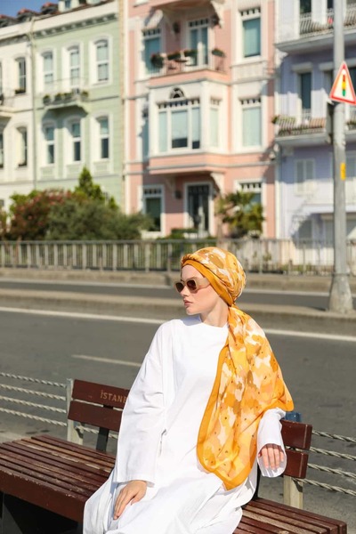 ENRİCO FERRİ Petra Mosaic Pattern Shawl - Mustard Yellow