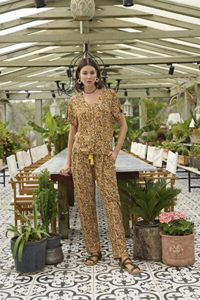Generic Brand Floral and Leaf Patterned Buttoned Front Top and Bottom Set