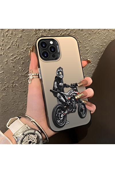 CHICASELUX iPhone 14 Pro Max Uyumlu Kasklı motosikletçi çizimi basılı erkek t...