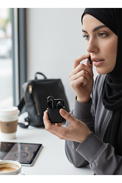 Generic سماعات أذن لاسلكية بتقنية بلوتوث 5.3 مع شاشة رقمية وتحكم باللمس وصوت ...