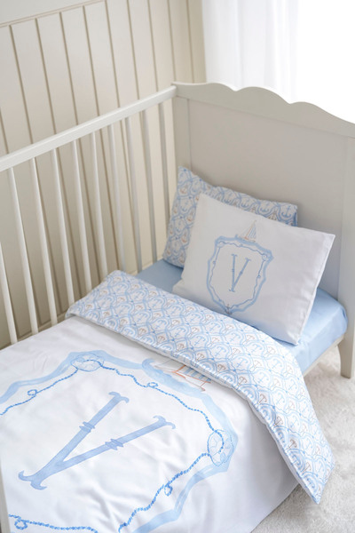 NOU Park Bedding Set (80X120) - Noble Series - Blue - Letter V