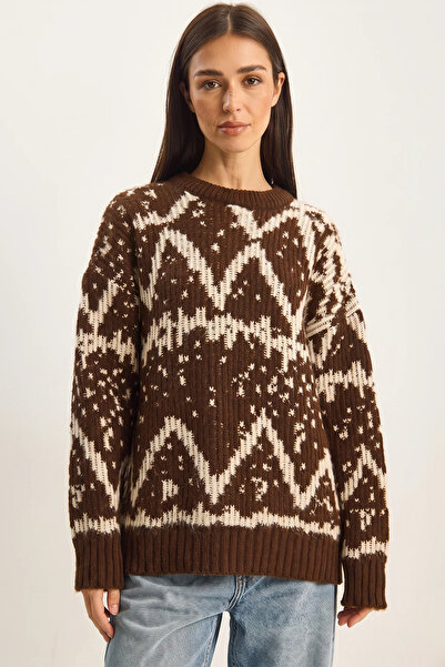 Efnaz style Women's Patterned Crew Neck Oversize Knitwear Brown Cream Sweater