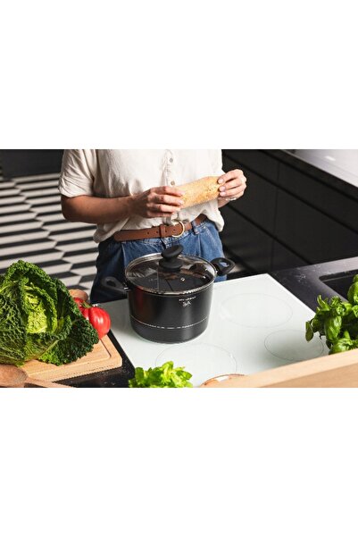 NO BRAND Oală Florina Delux 28cm 8L din Aluminiu Neagră cu Capac, pentru Indu...