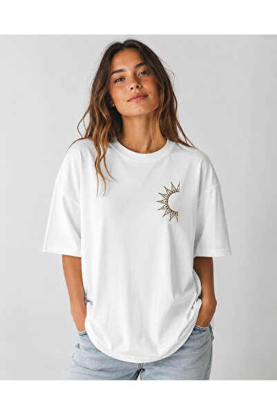 cc collection Women's Sun Printed Oversize T-Shirt Black and White Crew Neck