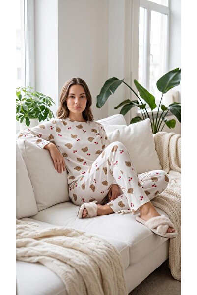Mia Homewear KADIN BEYAZ AYICIK VE KİRAZ DESENLİ UZUN KOLLU İNTERLOK KUMAŞ Pİ...