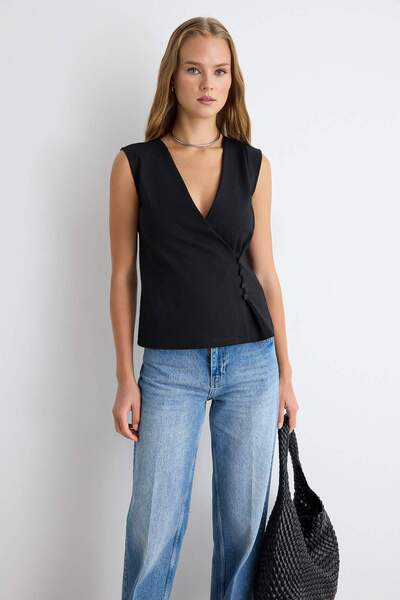 Trendyol Collection Black Plain Fitted Double Breasted Sleeveless Regular Int...