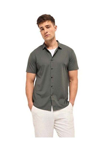 The Bear House Men's Army Green Water Repellent With Seamless Edges High Perf...