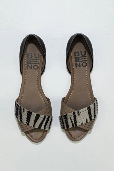 Bueno Shoes Sandale plate pentru femei din piele gri neagră 01wj2122