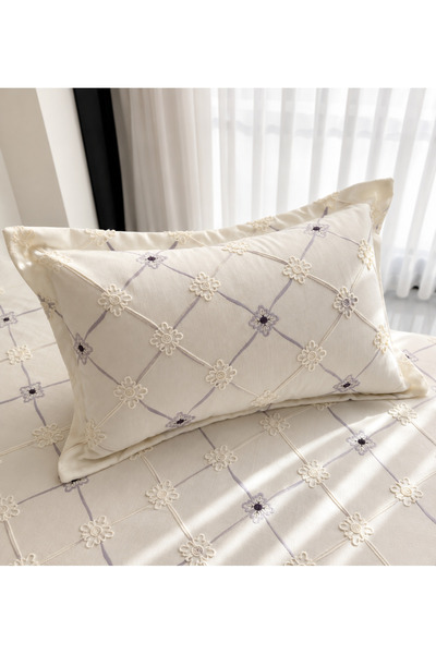Jolie Maison New Product Single Person Embroidered 180 X 250 Boxed 1St Quality