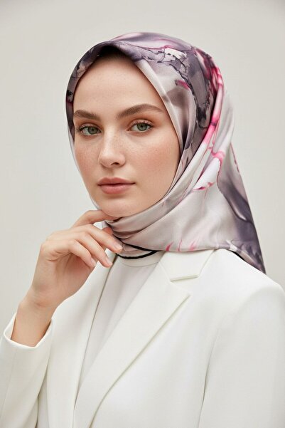 Vissona %100 Twill İpek Batik Çiçek Desenli Gri - Pembe Renkli 90x90 Eşarp Ke...