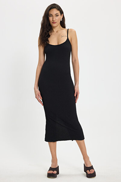 Tudors Rochie neagră de damă, slim fit, mulată pe corp, cu bretele, din Lycra...