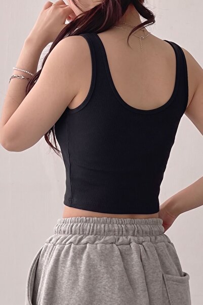 Mood Lab Kalın Askılı U Yaka Dügme Detaylı Crop Top Atlet