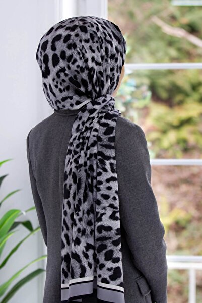 Vissona KREP LEOPAR DESENLİ GÜMÜŞ RENKLİ 75X195 KIRIŞMAZ ŞAL