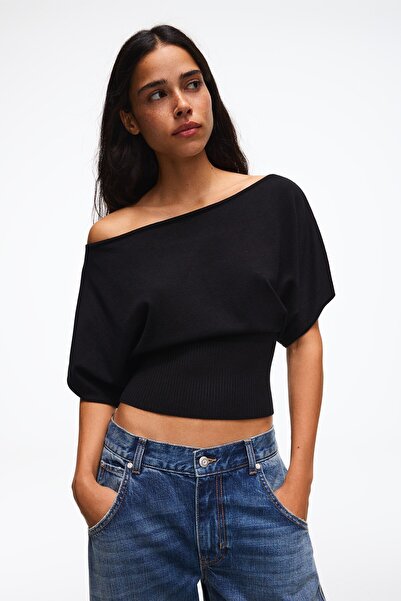 Bershka Asimetrik yaka kazak