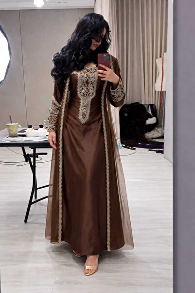 BYNAN جلابيه نسائية مطرزة