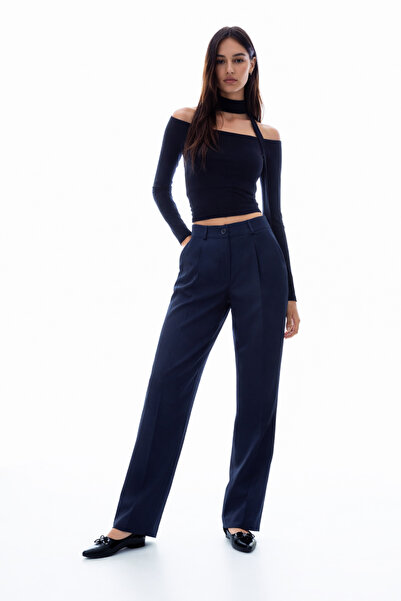 HAKKE Pleated belted palazzo trousers