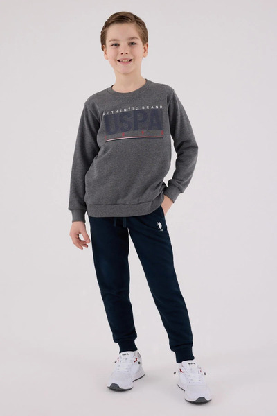 U.S. Polo Assn. مجموعة للأولاد من سن 4 إلى 15 عامًا مرخصة من Us Polo Assn - أ...