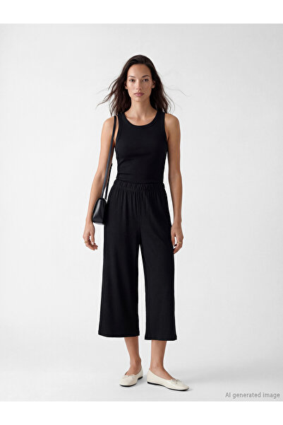 LC Waikiki Alita City with a Difference of Color, Lcwaikiki Basic Black Plain...