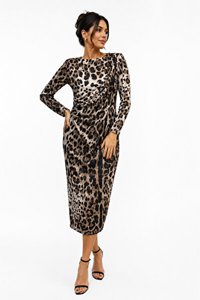 Leoparlı esnek midi boy elbise
