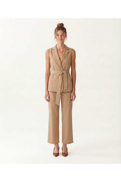 Yargıcı Regular Jacket Collar Sleeveless Blouse