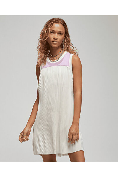 Nike JORDAN WMNS AIR JORDAN 23 ENGINEERED DRESS REDSPORT