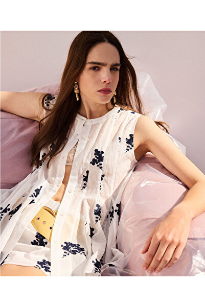 İpekyol Floral nakışlı volanlı bluz