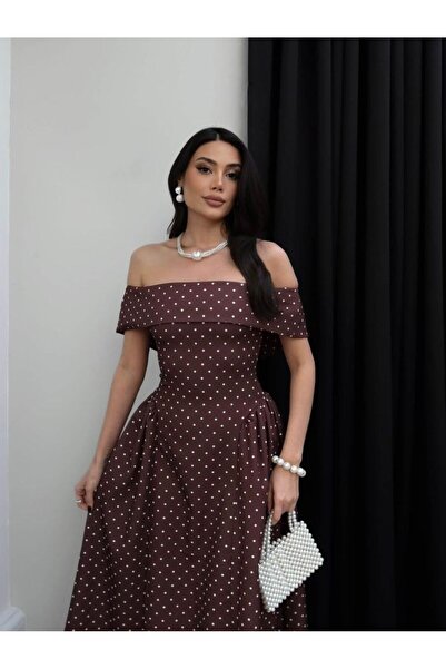 ÇEÇİM فستان ميدي نسائي منقوش بنقاط البولكا دوت وياقة مادونا؟