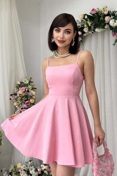 Clothes Fast Rochie mini decoltată cu bretele pentru femei, cu detaliu de leg...