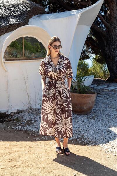 KAMEYA BEL DEKOLTELİ FLORAL DESENLİ ELBİSE