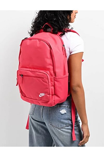 Nike Mirası Eugene Sırt Çantası (23L) okul çantası