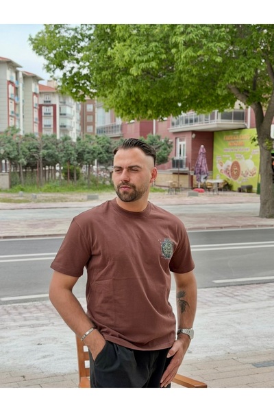 BASKILI TİŞÖRT KAHVE RENGİ SIFIR YAKA