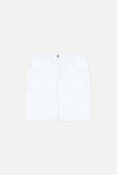 Mudo Men's White Straight Fit Shorts