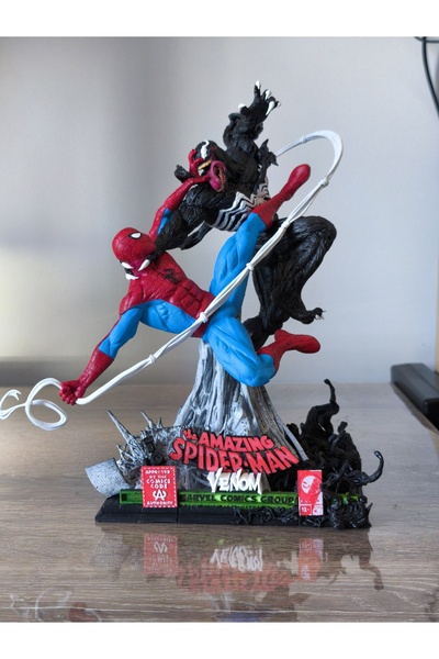 Pilovestik Spider-Man and Venom 16K Ultra Detailed Resin Figure - 31 cm Colle...