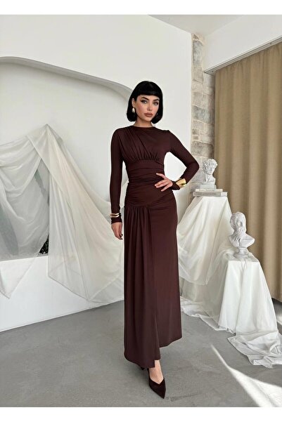 Caddebostan Moda فستان ميدي بقصة مستقيمة وأكمام طويلة وتصميم مزين بالكشكشة، ف...