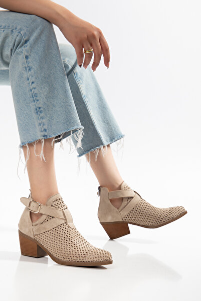MS SUGAR SHOES Elegant and Comfortable: Colorful Summer Heels with Buckle Detail