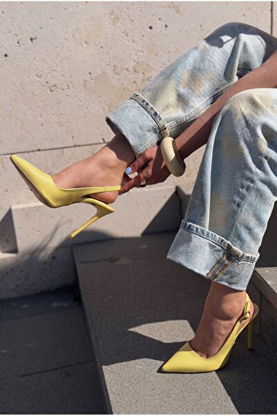 I Love Shoes Lure Yellow Matte Leather Women's Stiletto