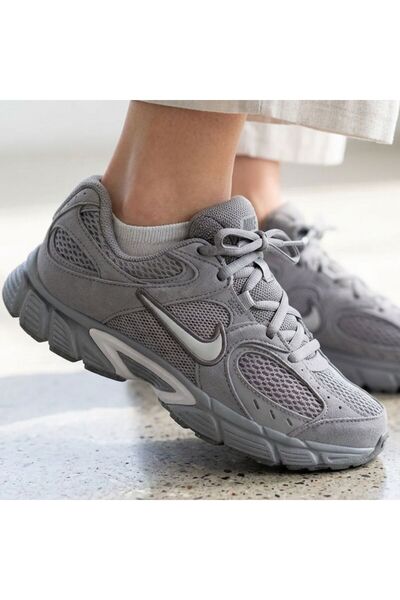 Nike Spor Ayakkabı Günlük V5 RNR Rahat Spor Ayakkabı (DAR KALIPLIDIR) Kadın A...