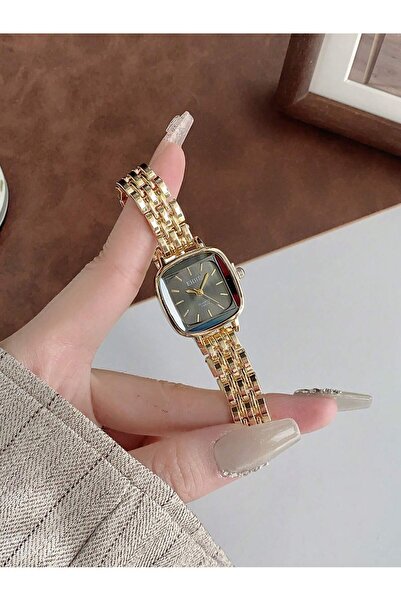 ORVILLA 1Pc Women's Small Watch with Gold Strap, Simple Bar and Dial Style, Q...