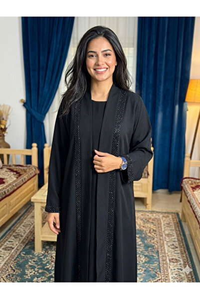 Generic Formal and elegant open front abaya with pleated details at the front...