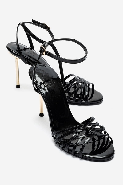 LuviShoes حذاء لوريون نسائي ذو كعب رفيع باللون الأسود