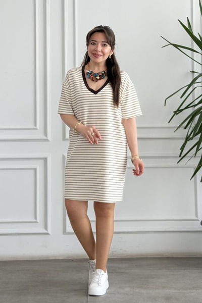 yb yağmur butik V-Neck Dress Printed