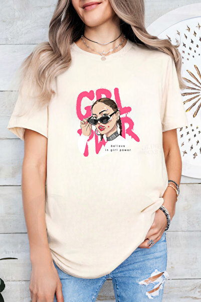 Sarah's Boutique Women's T-shirt – 100% cotton – Girl Power