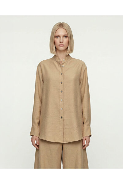 Noi Buttoned Shirt with Back Pencil and Button Detail