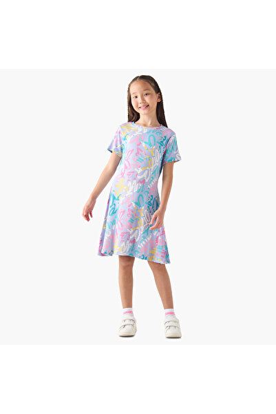 Juniors Round Neck Short Sleeves A-line Dress with Graffiti Print